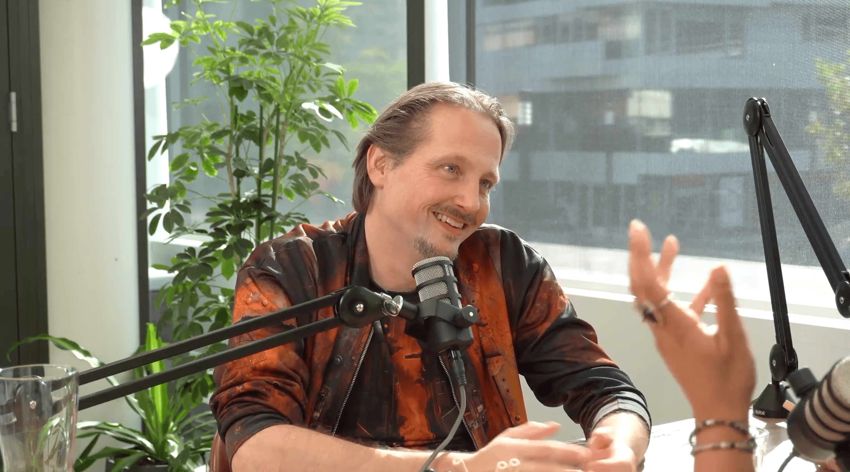 Podcastaflevering 32 | Geen excuus meer voor matige concepten, dit is hoe AI jouw creativiteit je een boost geeft